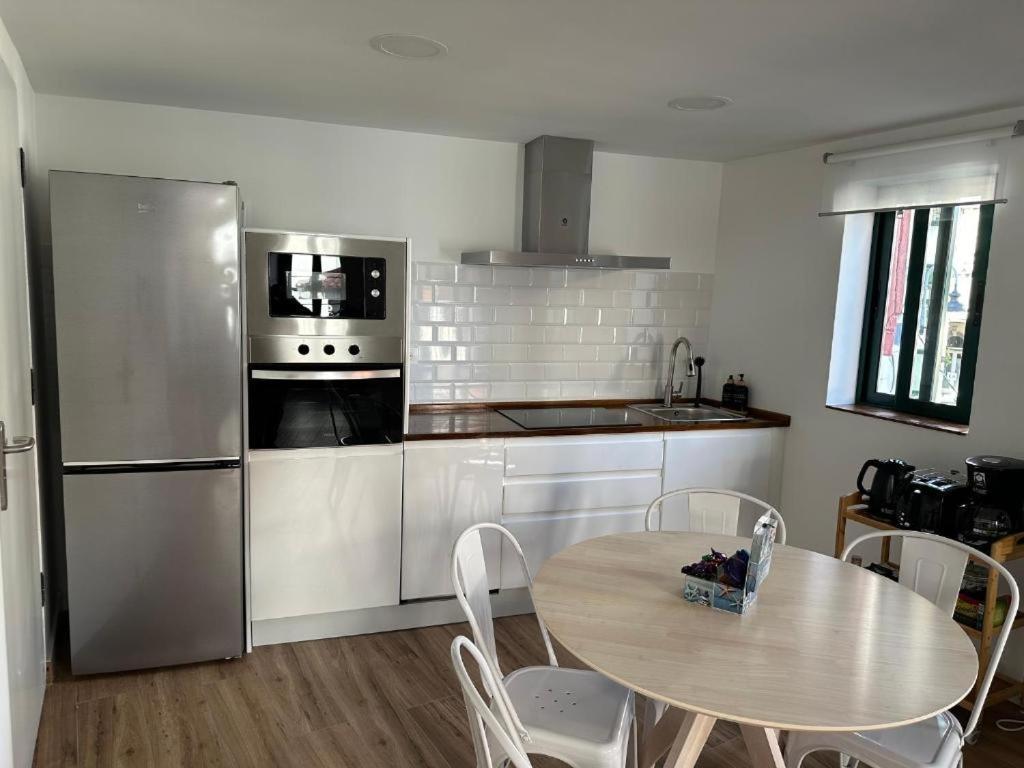 Apartamentos Urbanin II Plaza De San Pedro Кудилеро Екстериор снимка