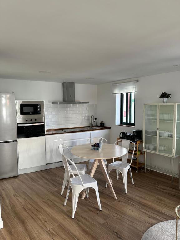 Apartamentos Urbanin II Plaza De San Pedro Кудилеро Екстериор снимка